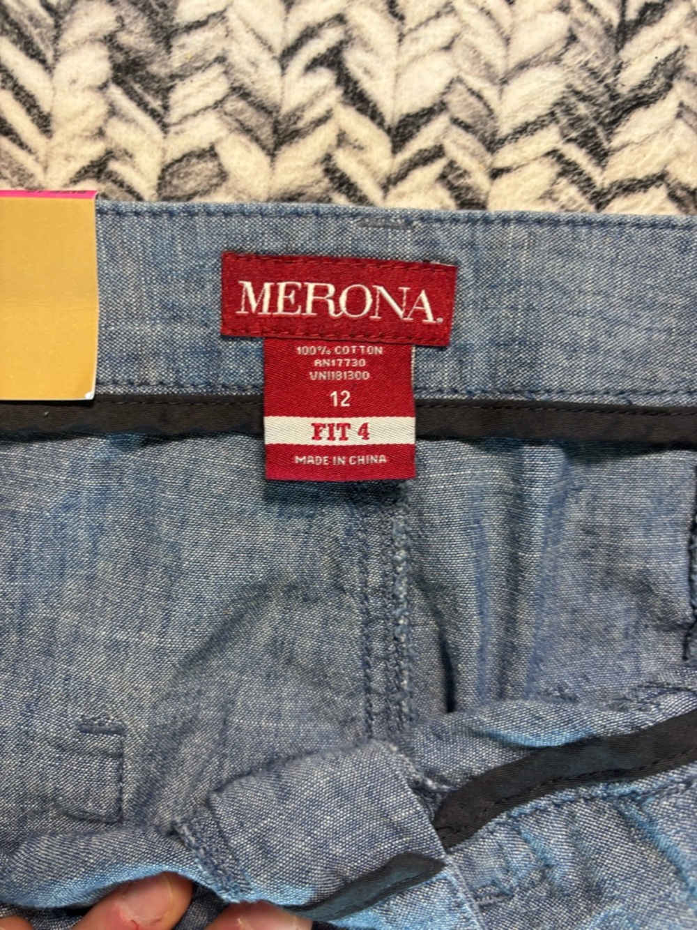 NWT Women’s XL Merona Light Blue Curvy Cropped Cotton Chambray Pants - Picture 3 of 9